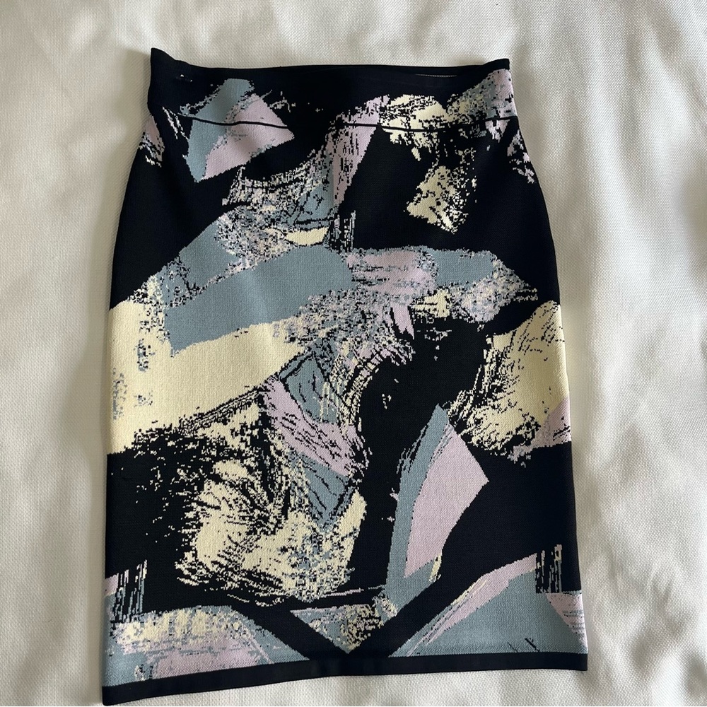 BCBGMAXAZRIA Women's Bandage Skirt Size M - Picture 2 of 6